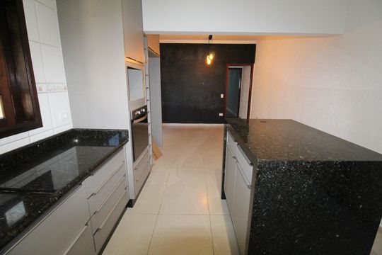 Cozinha de casa para alugar com 3 quartos, 117m² em Jardim Alvorada, São José dos Campos