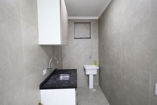 Cozinha e Área de Serviço de casa para alugar com 1 quarto, 45m² em Bussocaba, Osasco