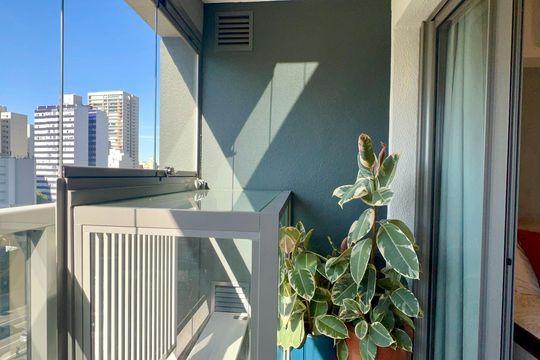 Varanda de kitnet/studio para alugar com 1 quarto, 25m² em Sumarezinho, São Paulo
