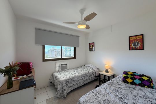 Quarto  de apartamento à venda com 3 quartos, 83m² em Barra Olímpica, Rio de Janeiro