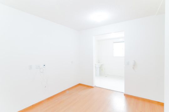Sala de apartamento para alugar com 2 quartos, 38m² em Jardim Albertina, Guarulhos
