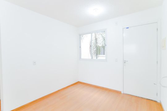 Sala de apartamento para alugar com 2 quartos, 38m² em Jardim Albertina, Guarulhos