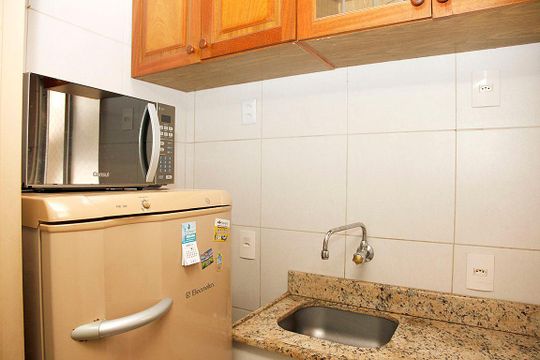Cozinha de kitnet/studio para alugar com 1 quarto, 38m² em Centro Histórico, Porto Alegre