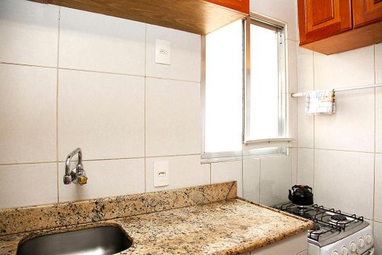 Cozinha de kitnet/studio para alugar com 1 quarto, 38m² em Centro Histórico, Porto Alegre