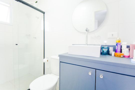 Banheiro da Suíte 3 de casa de condomínio à venda com 3 quartos, 132m² em Vila Rosalia, Guarulhos