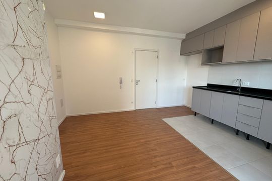 Sala de apartamento para alugar com 1 quarto, 48m² em Vila Pindorama, Barueri