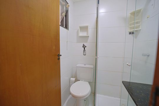 Banheiro de apartamento à venda com 1 quarto, 38m² em Vila Ré, São Paulo
