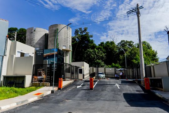 Fachada do Condominio  de apartamento para alugar com 2 quartos, 43m² em Jardim Rosa de Franca, Guarulhos