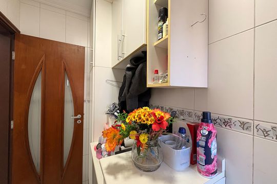 Lavanderia de casa à venda com 3 quartos, 316m² em Jardim Las Vegas, Santo André