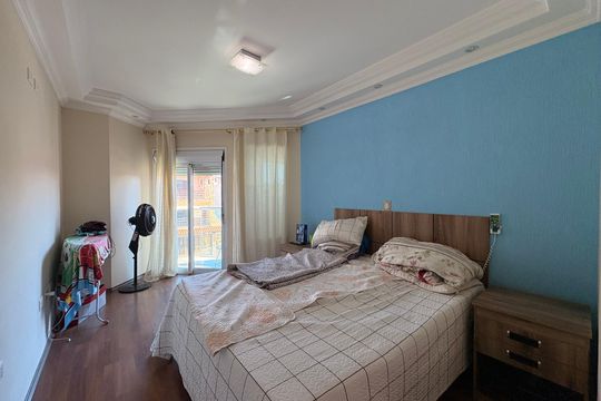 Suite  de casa à venda com 3 quartos, 316m² em Jardim Las Vegas, Santo André