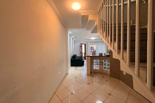 Sala de casa à venda com 3 quartos, 316m² em Jardim Las Vegas, Santo André