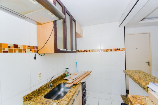 Cozinha de apartamento para alugar com 2 quartos, 47m² em Morros, Guarulhos