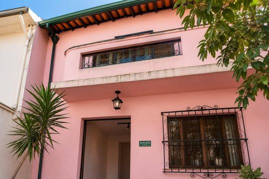 Área externa de casa para alugar com 4 quartos, 100m² em Pinheiros, São Paulo