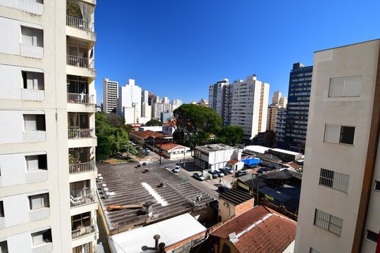 Sala - Vista de apartamento para alugar com 1 quarto, 51m² em Centro, Campinas