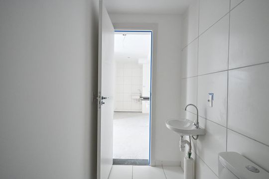 Banheiro de apartamento à venda com 2 quartos, 37m² em Vila Andrade, São Paulo
