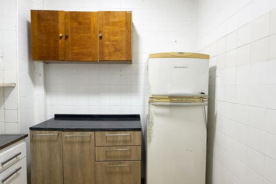 Cozinha de apartamento para alugar com 1 quarto, 40m² em Embaré, Santos