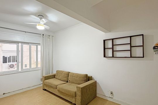 Sala de apartamento para alugar com 1 quarto, 40m² em Embaré, Santos