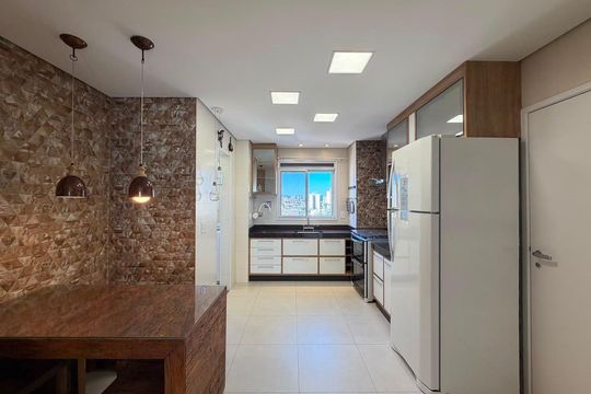Apartamento à venda com 2 quartos, 121m² em Centro, Jundiaí