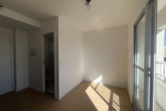 Quarto de kitnet/studio para alugar com 1 quarto, 19m² em Água Branca, São Paulo