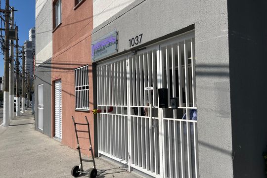 Fachada do Prédio de kitnet/studio para alugar com 1 quarto, 19m² em Água Branca, São Paulo