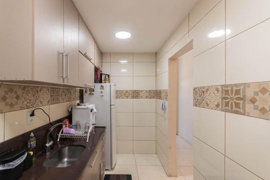 Cozinha de apartamento à venda com 2 quartos, 103m² em Benfica, Rio de Janeiro