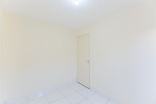 Quarto 1 de apartamento para alugar com 2 quartos, 45m² em Água Chata, Guarulhos