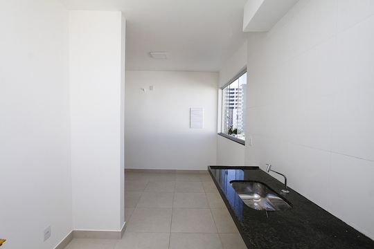 Cozinha de apartamento para alugar com 2 quartos, 45m² em Parque Pedro Ii, Belo Horizonte