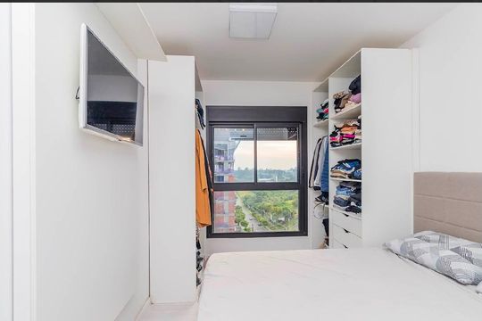 Quarto 1 de apartamento para alugar com 2 quartos, 58m² em Jardim do Salso, Porto Alegre