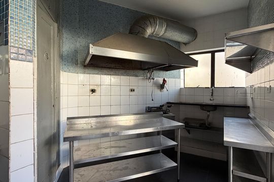 Cozinha de apartamento para alugar com 2 quartos, 50m² em Vila Nova, Santos