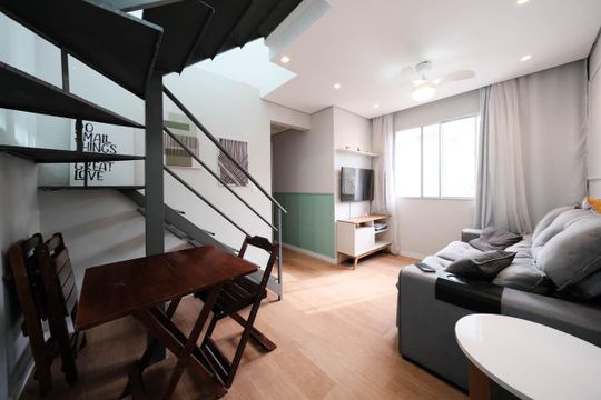 Sala de casa de condomínio à venda com 2 quartos, 88m² em Cangaiba, São Paulo