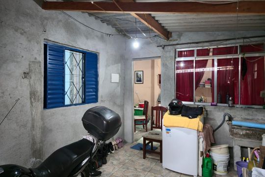 Garagem de casa à venda com 3 quartos, 72m² em Jardim Cocaia, Guarulhos