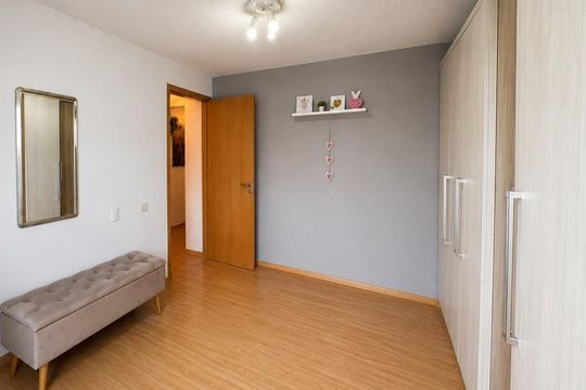 Quarto 1 de apartamento para alugar com 2 quartos, 49m² em Cecília, Viamão