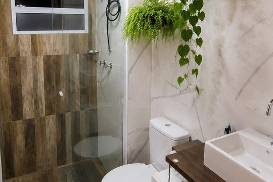 Banheiro de apartamento para alugar com 2 quartos, 49m² em Cecília, Viamão