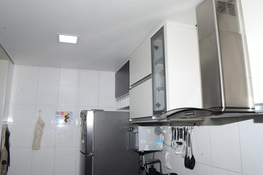 Cozinha de apartamento para alugar com 3 quartos, 60m² em Acaiaca, Belo Horizonte