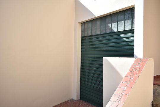 Entrada garagem de casa à venda com 4 quartos, 138m² em Mirandópolis, São Paulo