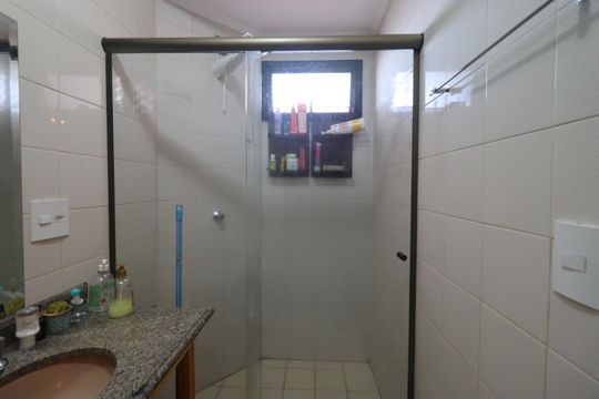 Banheiro de apartamento para alugar com 2 quartos, 99m² em Centro, Ribeirão Preto