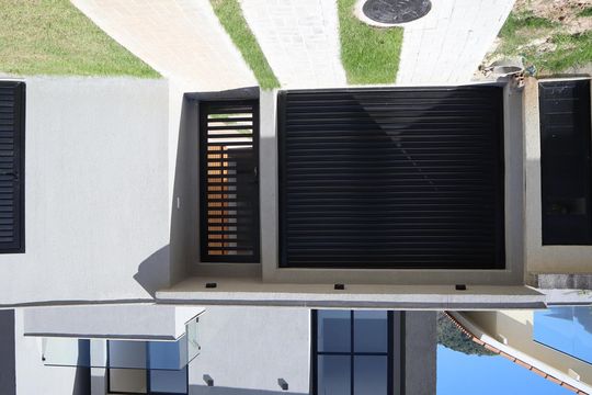 FACHADA de casa à venda com 4 quartos, 250m² em Vargem Pequena, Rio de Janeiro