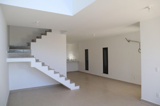 SALA de casa à venda com 4 quartos, 250m² em Vargem Pequena, Rio de Janeiro