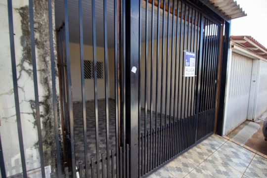 Casa para alugar com 3 quartos, 40m² em Conjunto C, Brasília