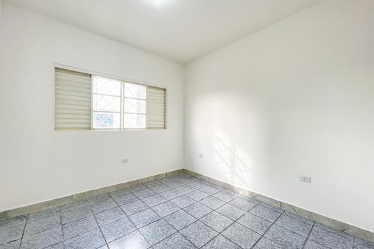 Sala de casa para alugar com 1 quarto, 35m² em Km 18, Osasco
