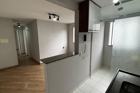 Cozinha de apartamento para alugar com 2 quartos, 44m² em Parque Sao Vicente, Santo André