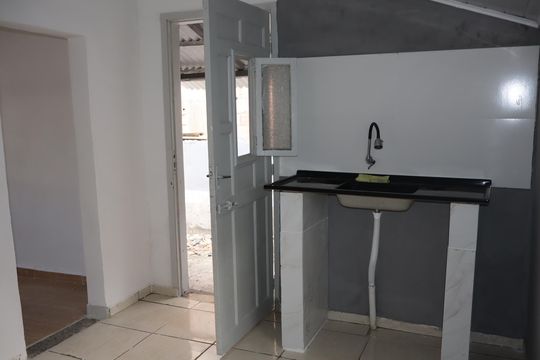 Cozinha de casa para alugar com 2 quartos, 80m² em Vila Bela, São Paulo