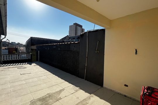 Casa 2 - Quintal de casa à venda com 3 quartos, 240m² em Parque Oratório, Santo André
