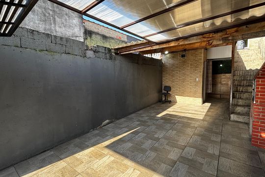 Casa à venda com 3 quartos, 240m² em Parque Oratório, Santo André