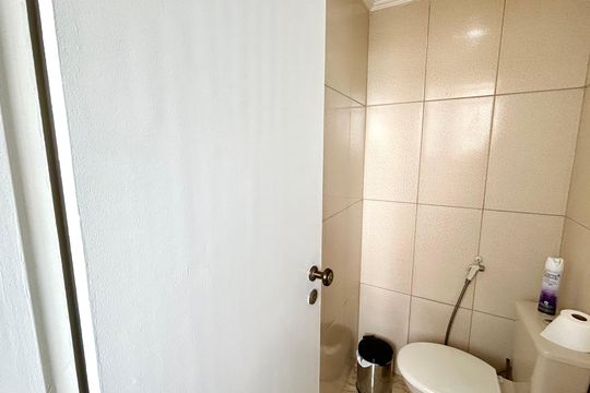 Banheiro 2 de apartamento à venda com 2 quartos, 75m² em Vila das Palmeiras, Guarulhos