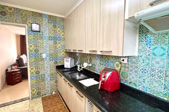 Cozinha de apartamento à venda com 2 quartos, 75m² em Vila das Palmeiras, Guarulhos