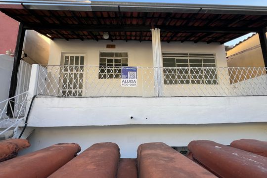 Placa QuintoAndar  de casa para alugar com 1 quarto, 55m² em Novo Glória, Belo Horizonte