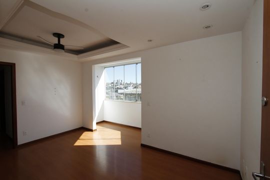 Sala de apartamento para alugar com 3 quartos, 79m² em Alto Caiçaras, Belo Horizonte