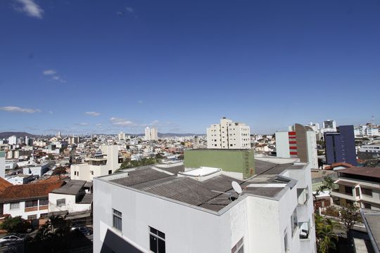 Vista de apartamento para alugar com 3 quartos, 79m² em Alto Caiçaras, Belo Horizonte