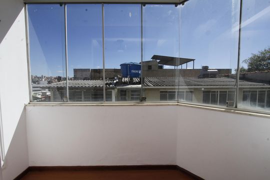 Varanda da Sala de apartamento para alugar com 3 quartos, 79m² em Alto Caiçaras, Belo Horizonte